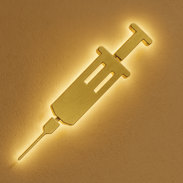 Aesthetic Salon Sign – Backlit Gold Syringe Wall Light